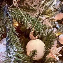 Load image into Gallery viewer, Gold moon necklace with T bar clasp