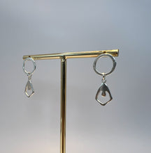 Load image into Gallery viewer, Upsie earrings