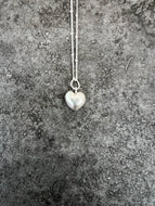 Chubby heart necklace