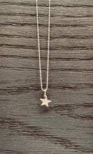 Load image into Gallery viewer, Silver hammered star
